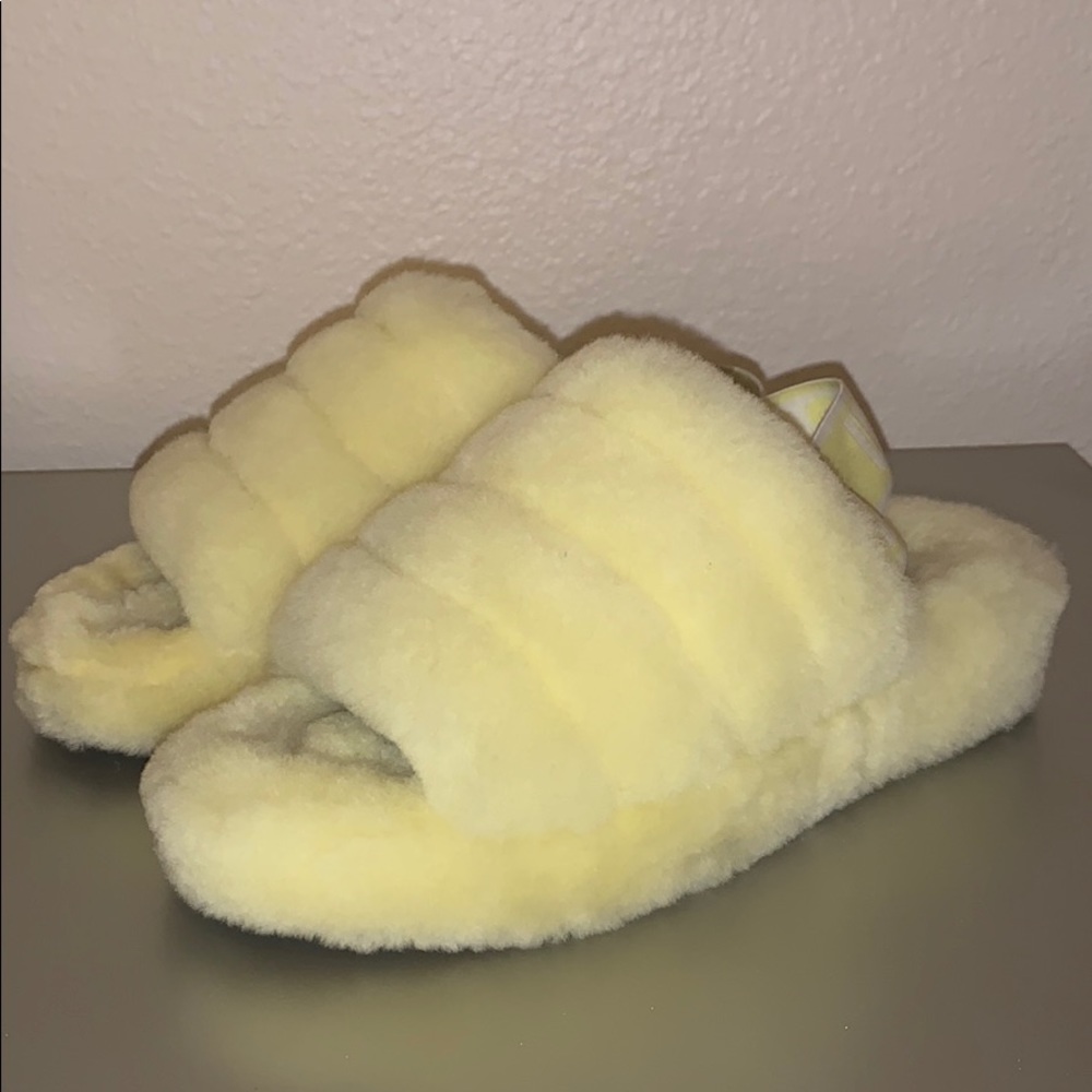 UGG FLUFF YEAH SLIDES- YELLOW - Picture 1 of 3